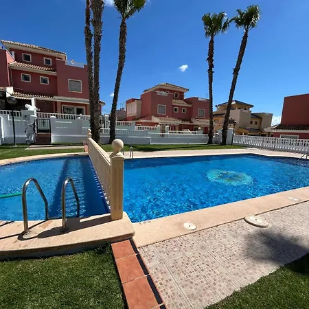 Casa Laguna Azul *